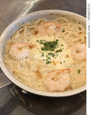 Creamy spaghetti carbonara made with rich egg yolk sauce, crispy bacon, parmesan cheese, and freshly ground black pepper for a classic, indulgent Italian pasta dish. Creamy spaghetti carbonara made with rich egg yolk sauce, crispy bacon, parmesan cheese, and freshly ground black pepper for a classic, indulgent Italian pasta dish. 140665533