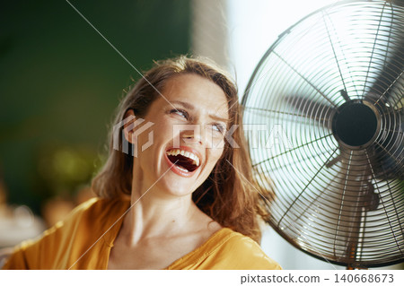 Joyful Laughter in the Summer Breeze Joyful Laughter in the Summer Breeze 140668673