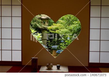 Inome window at Shōjuin Temple in Kyoto Inome window at Shōjuin Temple in Kyoto 140671073