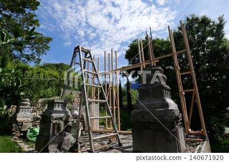 Timber Framing Structure of Residential Building at Construction Site, Low Angle View Timber Framing Structure of Residential Building at Construction Site, Low Angle View 140671920