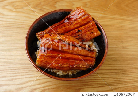 Delicious eel bowl Japanese cuisine Delicious eel bowl Japanese cuisine 140672007