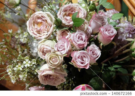 Roses 140672166