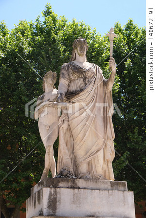Statue of Maria Louisa of Spain, Duchess of Lucca in Lucca, Italy Statue of Maria Louisa of Spain, Duchess of Lucca in Lucca, Italy 140672191