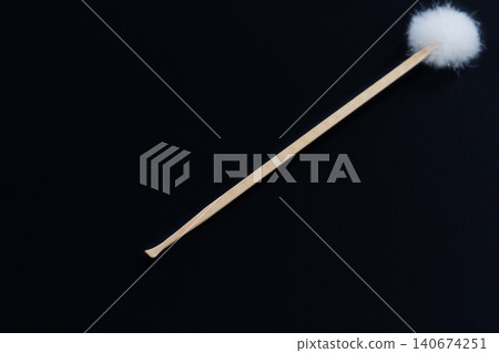 Earpick 140674251