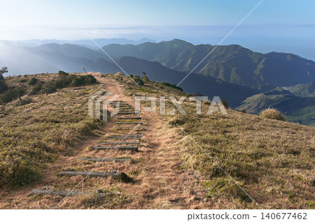 伊豆半島山脊步道:玉之山、宇久須峠、草脊步道及笠淵山觀景點 伊豆半島山脊步道:玉之山、宇久須峠、草脊步道及笠淵山觀景點 140677462