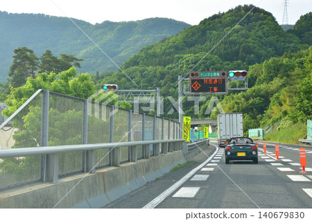 上信越高速公路的風景 140679830