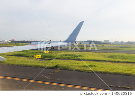 羽田機場的飛機和景色 羽田機場的飛機和景色 140680516