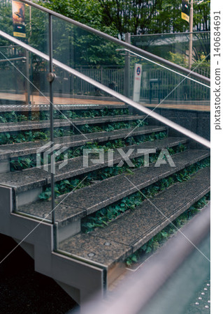 將大自然融入城市空間的戶外樓梯 將大自然融入城市空間的戶外樓梯 140684691