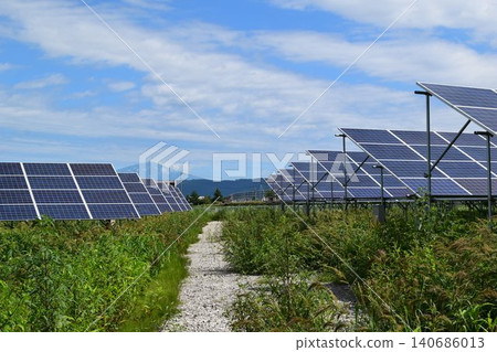 太陽能電池板自然能源 太陽能電池板自然能源 140686013