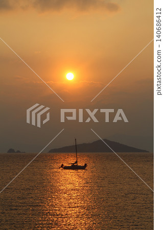 Seaside town of Turgutreis and spectacular sunsets Seaside town of Turgutreis and spectacular sunsets 140686412