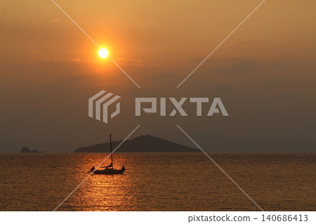 Seaside town of Turgutreis and spectacular sunsets Seaside town of Turgutreis and spectacular sunsets 140686413
