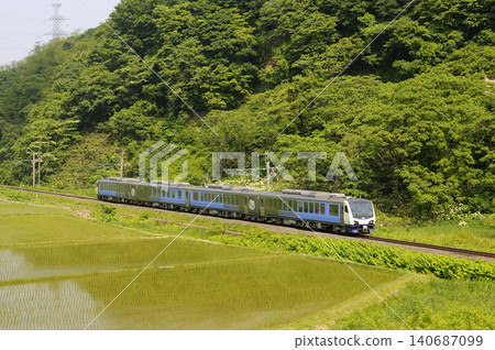The Resort Shirakami train running on the Ou Main Line 140687099