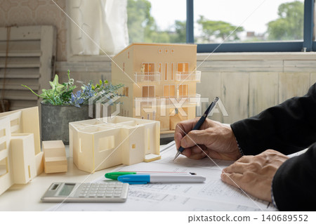 設計房屋的建築師 設計房屋的建築師 140689552