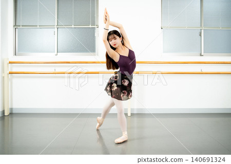 Japanese ballerina Japanese ballerina 140691324