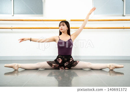 Japanese ballerina Japanese ballerina 140691372