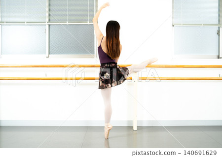 Japanese ballerina Japanese ballerina 140691629