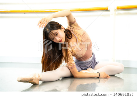 Japanese ballerina Japanese ballerina 140691855