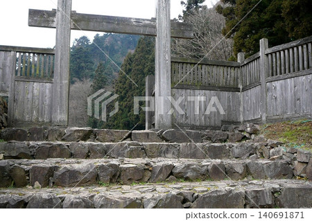 Hachioji Castle Ruins: The main gate at the entrance to the main hall [National Historic Site, One of Japan's Top 100 Castles] Hachioji City, Tokyo 140691871