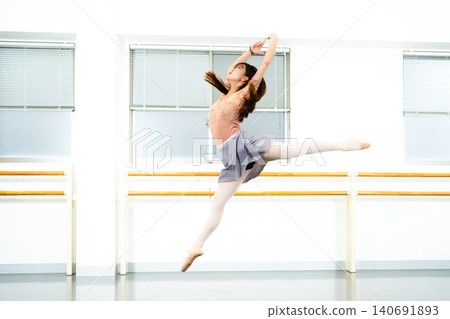 Japanese ballerina Japanese ballerina 140691893