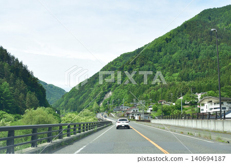 長野縣松本市158號國道沿線的風景 長野縣松本市158號國道沿線的風景 140694187
