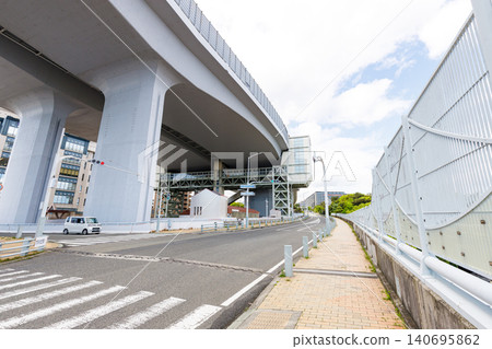 在明石海峽大橋(神戶市道舞妓站高廣線)下方 在明石海峽大橋(神戶市道舞妓站高廣線)下方 140695862
