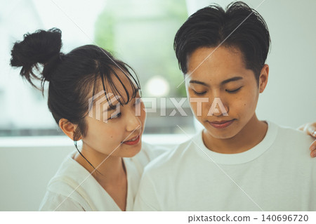 情侶 人 人物 140696720