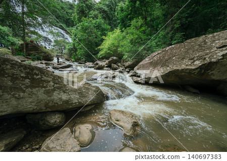 Mae Ya Waterfall in Chiang Mai 140697383