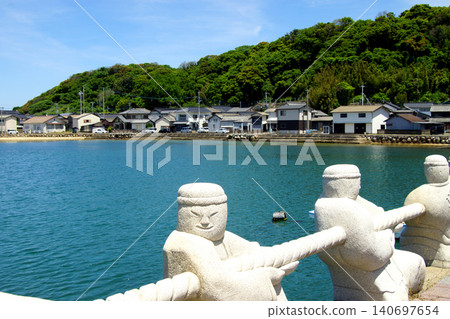 Yobuko Elementary School and Yujinkou Seaside Park, Karatsu City, Saga Prefecture: Blue sea and blue sky Yobuko Elementary School and Yujinkou Seaside Park, Karatsu City, Saga Prefecture: Blue sea and blue sky 140697654