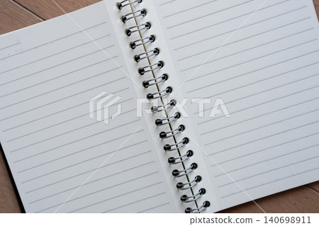 Plain note Plain note 140698911