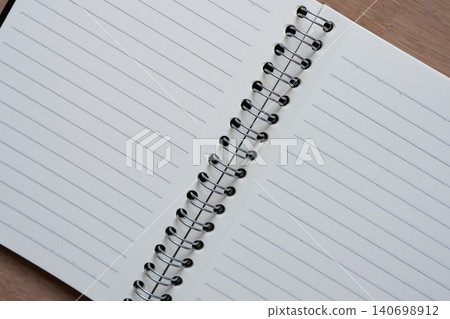簡單說明 簡單說明 140698912
