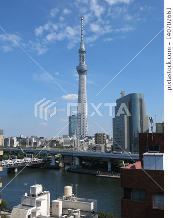 從淺草晴空塔屋頂廣場淺草兔露台(東京晴空塔和隅田川)眺望的景色 從淺草晴空塔屋頂廣場淺草兔露台(東京晴空塔和隅田川)眺望的景色 140702661