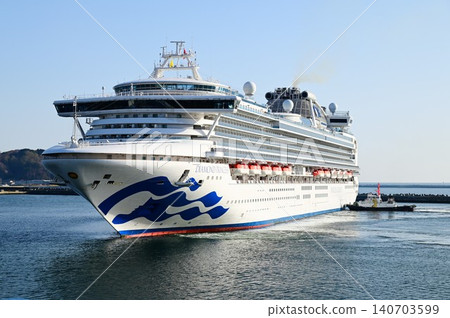 The cruise ship Diamond Princess The cruise ship Diamond Princess 140703599