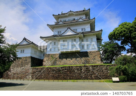 Odawara Castle, built as the headquarters of the Hojo clan, was an impregnable fortress... also known as the invincible castle. Odawara Castle, built as the headquarters of the Hojo clan, was an impregnable fortress... also known as the invincible castle. 140703765
