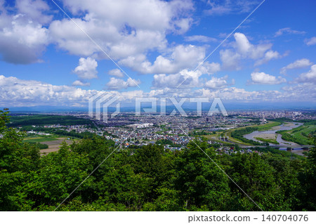 從嵐山天文台看到的旭川市 從嵐山天文台看到的旭川市 140704076