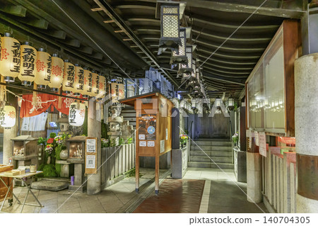 大阪夜景：道頓堀，法善寺，大阪府大阪市 140704305
