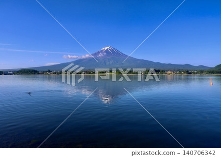 Lake Kawaguchi, Mt. Fuji, cormorants, and Nagasaki Park (Fujikawaguchiko Town, Yamanashi Prefecture) 140706342