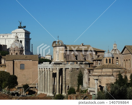 Roman forum displaying ancient ruins and city architecture Roman forum displaying ancient ruins and city architecture 140709864