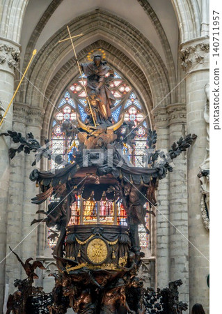 Ornate Cathedral Interiors Showcasing Historic European Religious Architectural Masterpieces 140711957