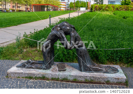 Reconciliation Sculpture in Berlin 140712028