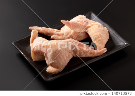 [Fukuoka] Chicken wings with mentaiko (before cooking) 140713873