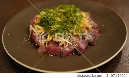 佐料豐富的鰹魚片 佐料豐富的鰹魚片 140715031