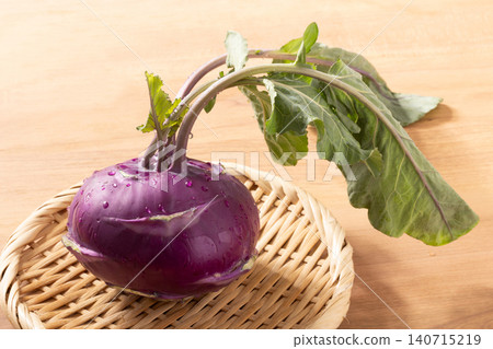 [Miyagi Prefecture] Purple Kohlrabi 140715219