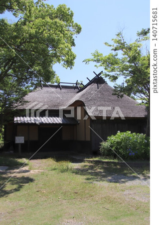 福津市宮地岳神社內一間帶有鉤子的傳統房屋 福津市宮地岳神社內一間帶有鉤子的傳統房屋 140715681