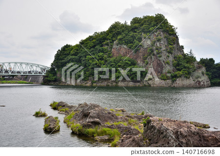 Gifu Prefecture: Kakamigahara City - Kiso River and Unuma Castle Ruins 140716698