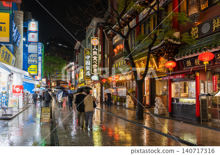 雨後的橫濱中華街夜景 雨後的橫濱中華街夜景 140717316