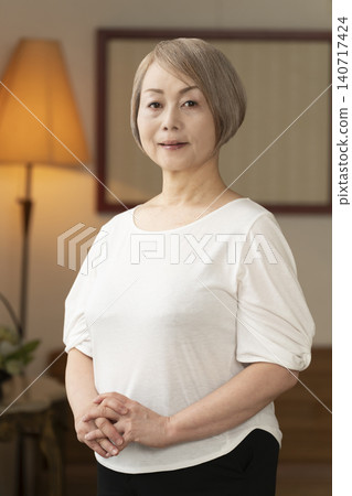高級女性的肖像 高級女性的肖像 140717424