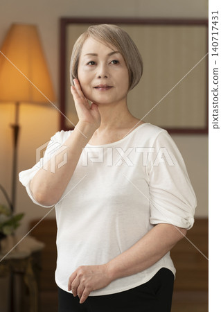 高級女性的肖像 高級女性的肖像 140717431