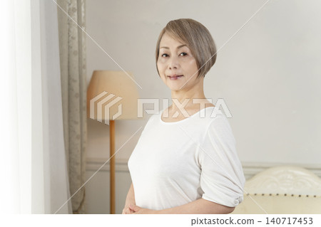Senior women's portrait 140717453