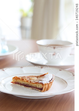 美味的塔和茶 140719248
