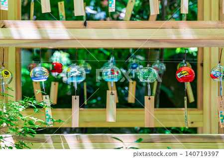 [Tokyo] Wind chimes lined up in the streets of Nihonbashi 140719397
